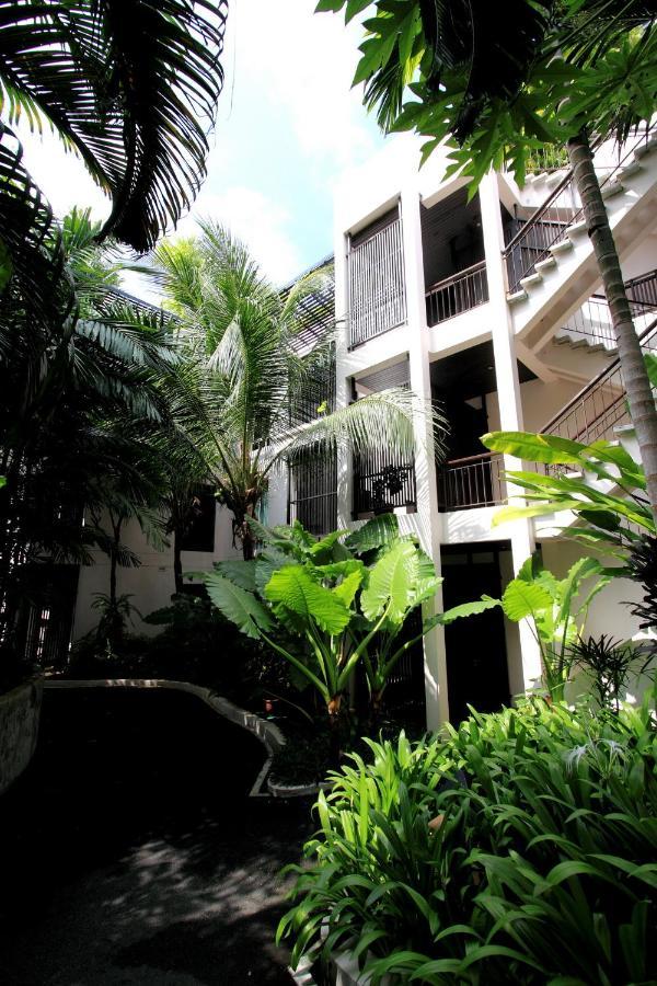 Apartment Gardens 2 Bedroom Near 3b *